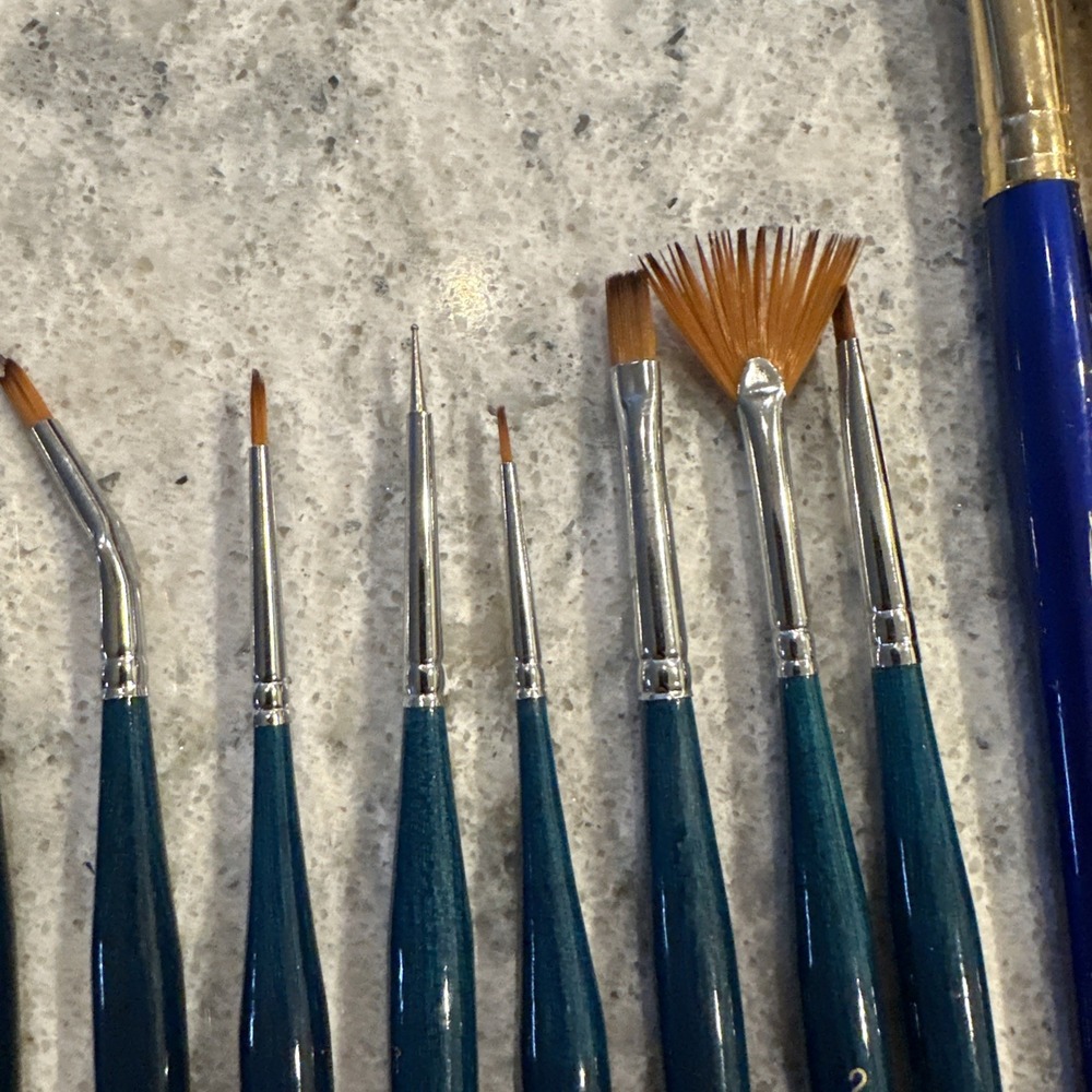 Lot Of Vintage Oil Paint Brushes 40 Winsor & Newton Robert Simmons Master Touch - Picture 16 of 16